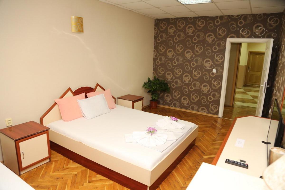 Хотел Диана Елхово Elhovo (Yambol) Exterior foto