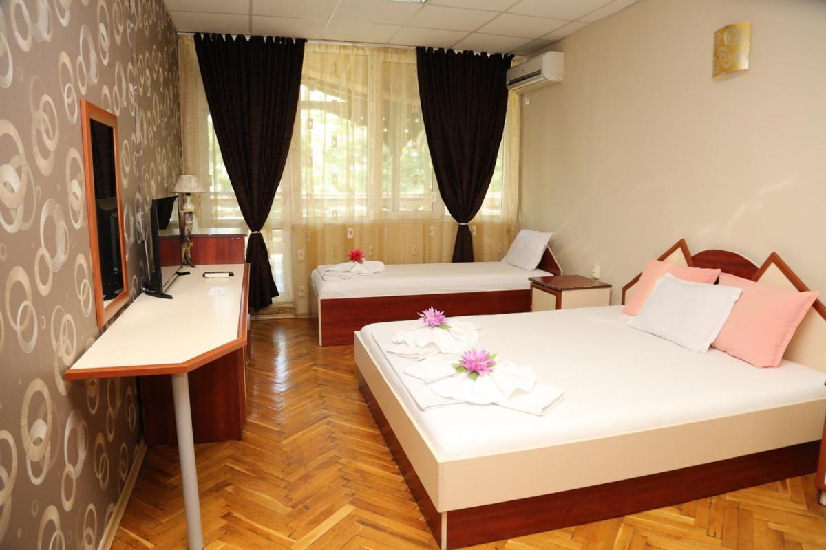 Хотел Диана Елхово Elhovo (Yambol) Exterior foto